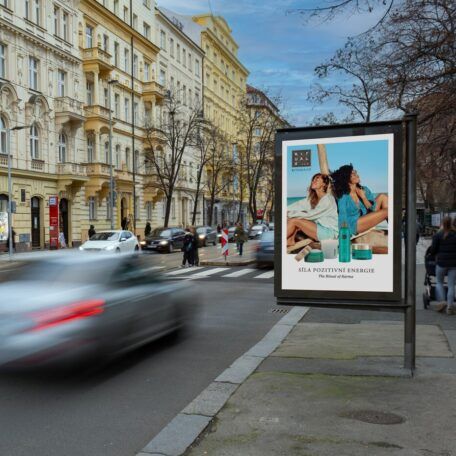 osloví i řidiče aut