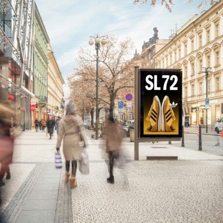 v srdci nákupní třídy