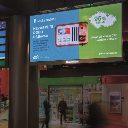 LED obrazovky na nádraží