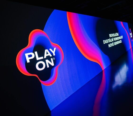 PLAYON - Digitální OOH platforma nové generace