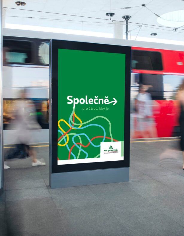 KOOPERATIVA & 230 DIGITÁLNÍCH PLOCH NA JEDEN DEN - CASE STUDY