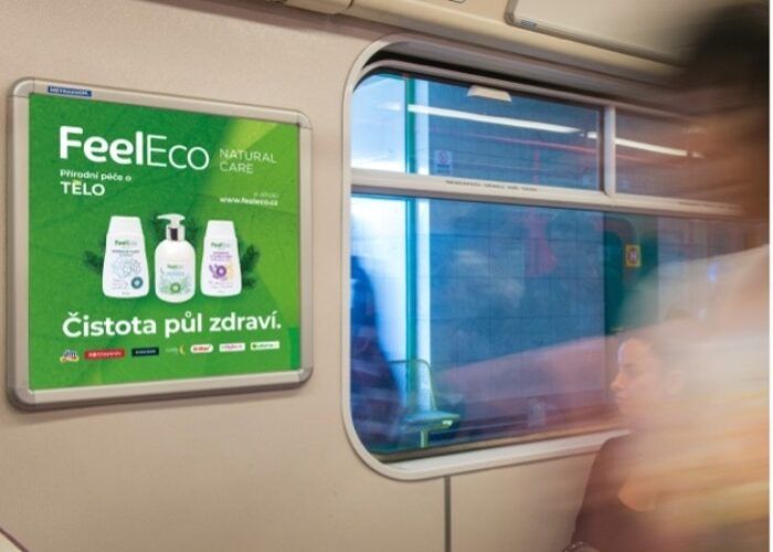 RÁMEČKY VE VOZECH METRA